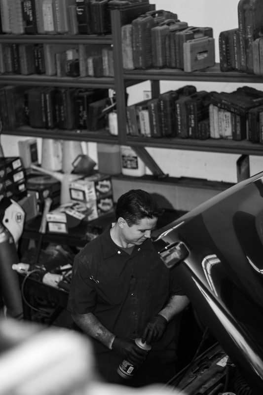 Polishing vehicle panel