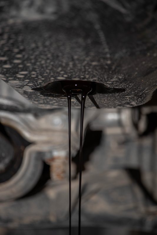 Oil draining during service