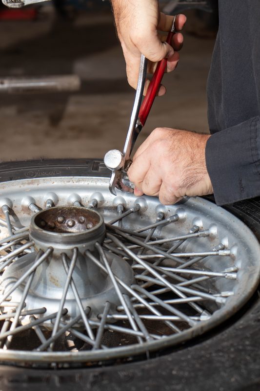 Wire spoke wheel service