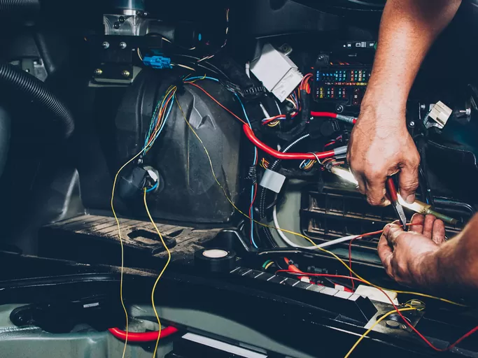 Diagnosing Starting and Charging System Issues: A Step-By-Step Guide for Creemore Car Owners 6
