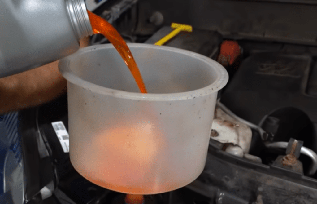 What Is the Difference Between an Oil Change and Lube Services? 1